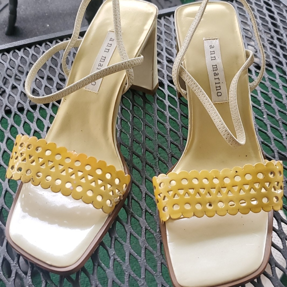 ANN MARINO Yellow Shoes